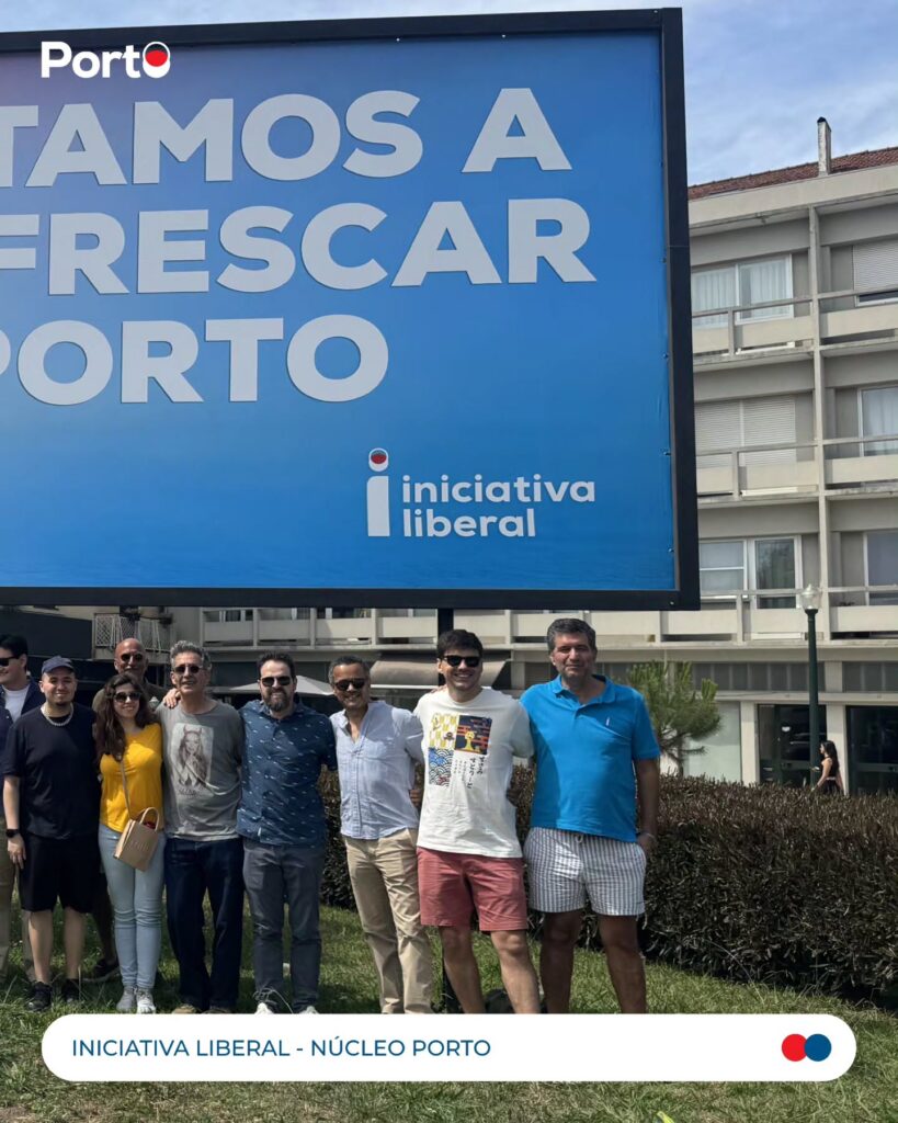 Outdoor «Refrescar o Porto» leva mensagem liberal à Avenida da Boavista, imagem 2 de 6